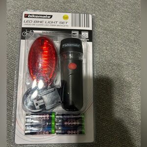 Bikemate LED Bike Light Set New in Package, batteries included